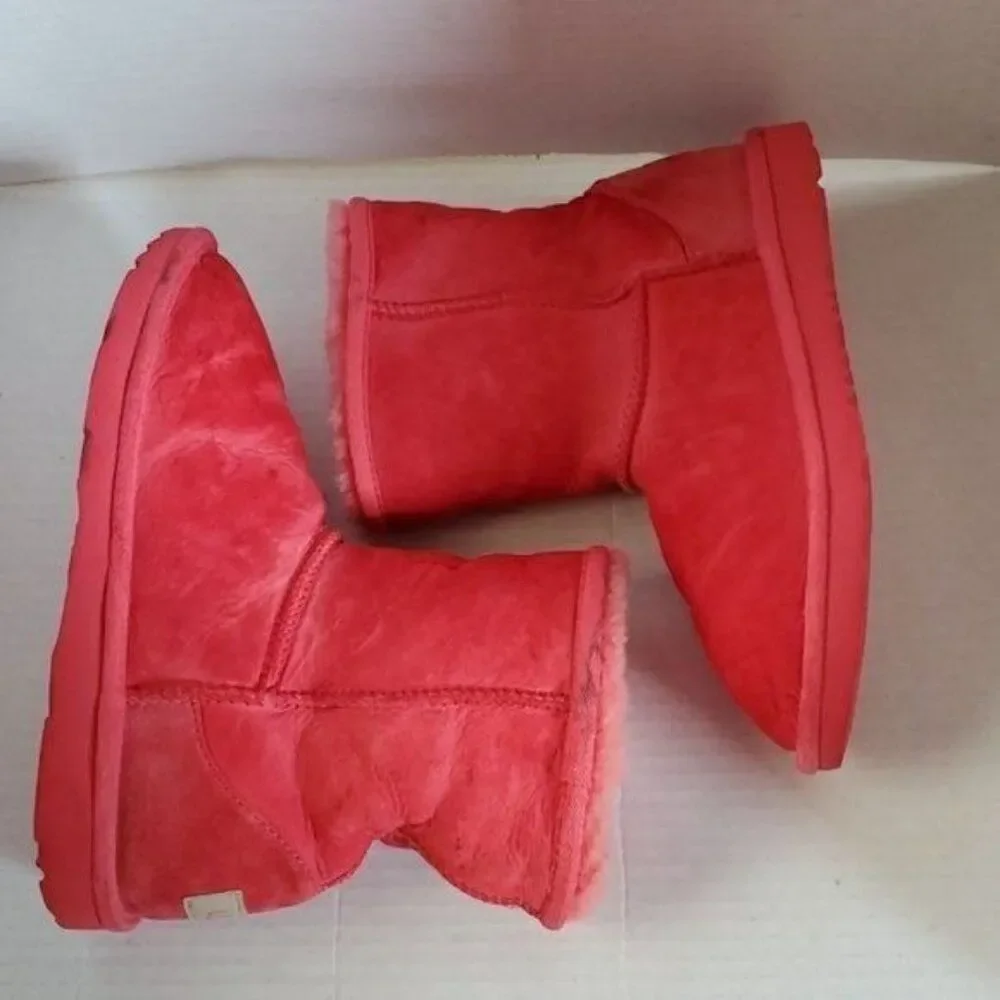 UGG Boots Classic Short II Samba Red Winter Snow BOOT BIG GIRLS YOUTH KIDS 4